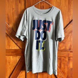 Nike T-shirt